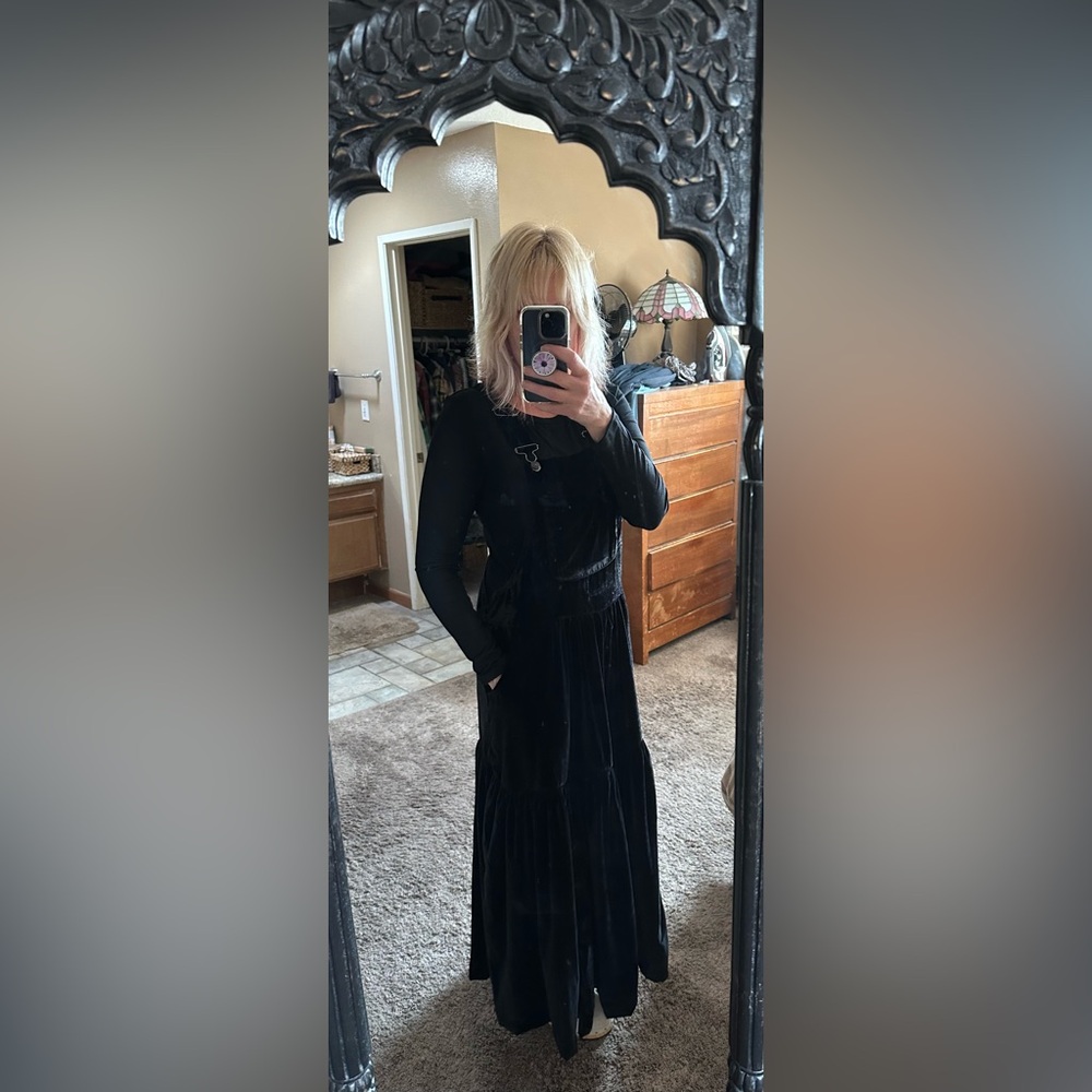 Velvet Overall/dress - Picture 10 of 10